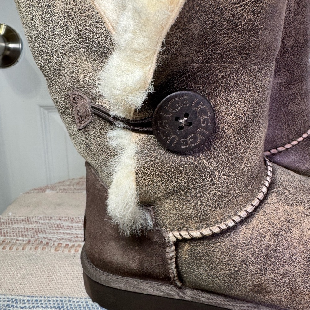 UGG Bailey Button Brown Boots - image 6